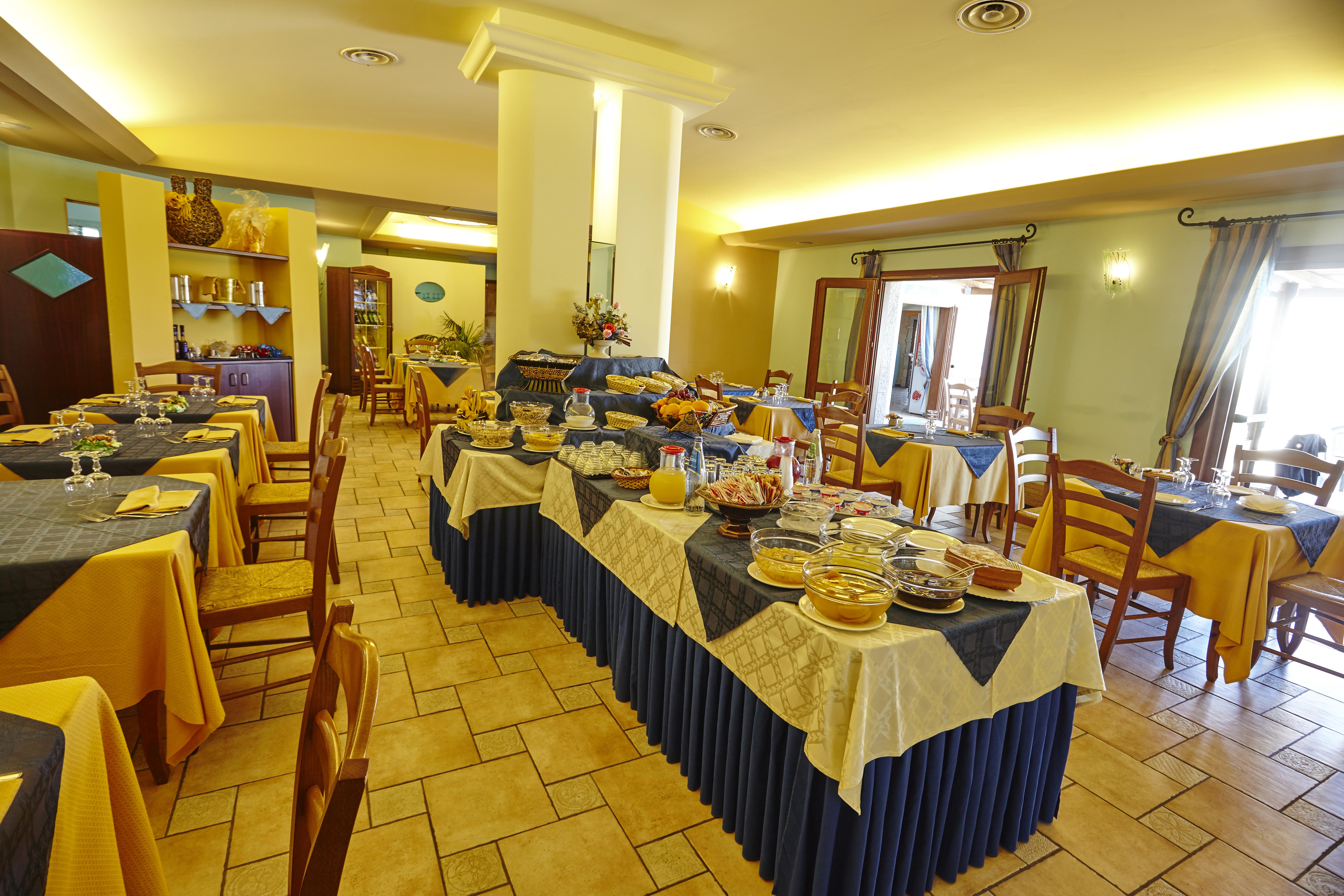 Hotel Cala Mirto Budoni Exteriör bild