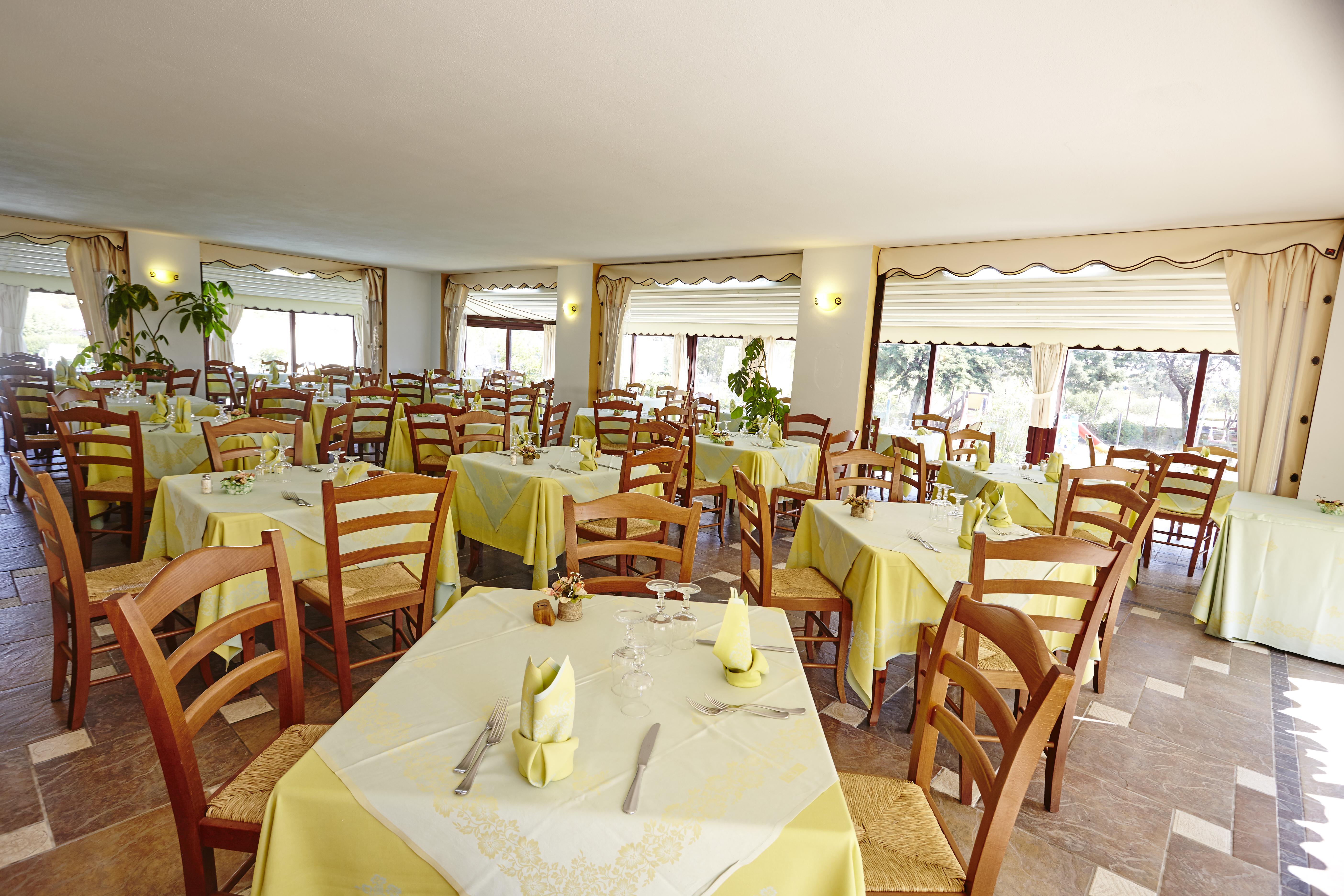Hotel Cala Mirto Budoni Exteriör bild